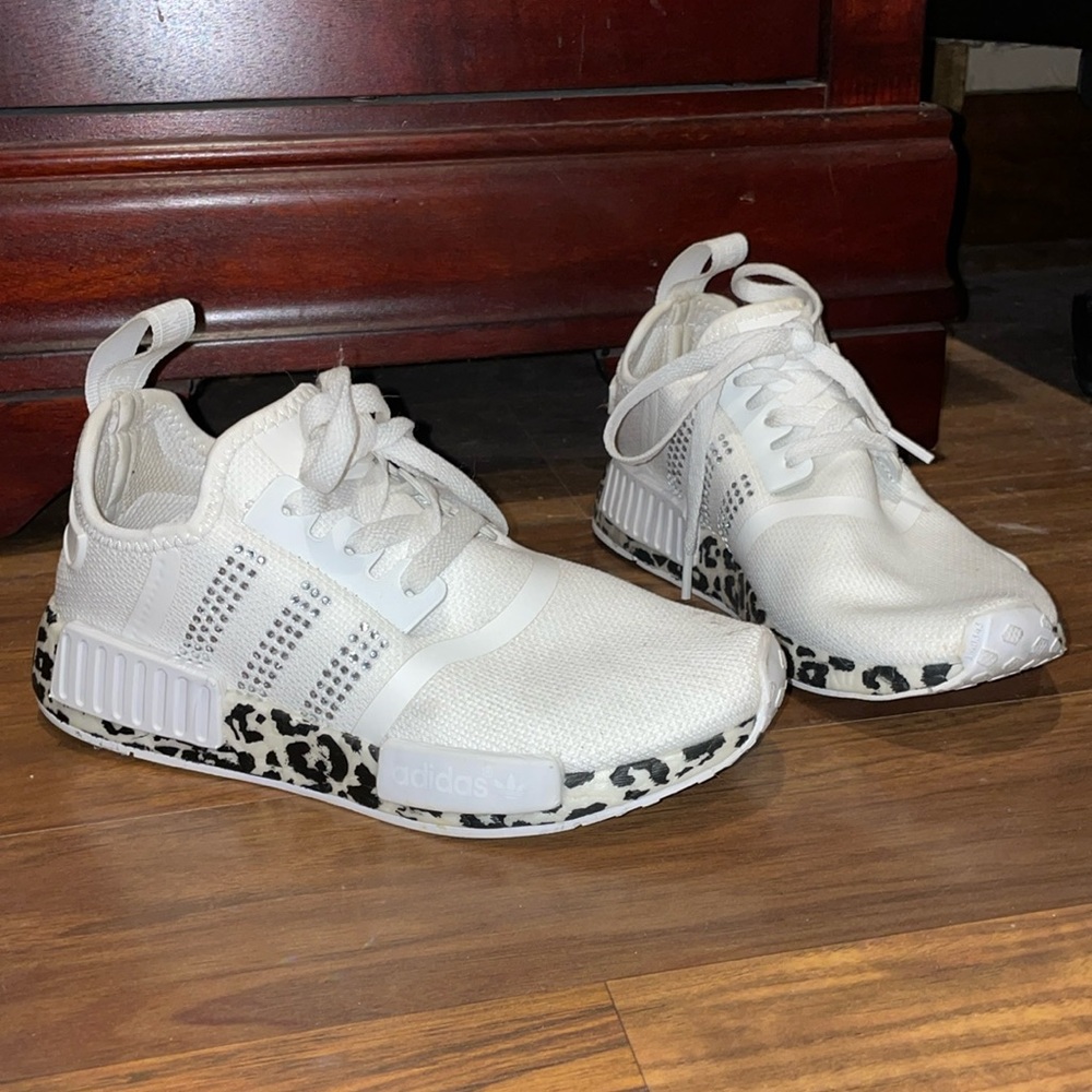 Adidas- women’s size 6